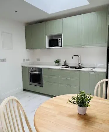 Apartament Private One On Lough Corrib, Oughterard